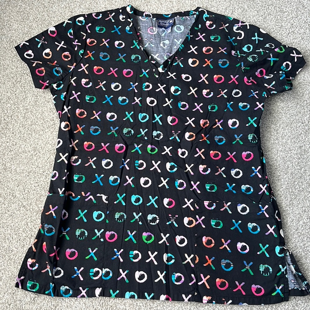 Scrub top